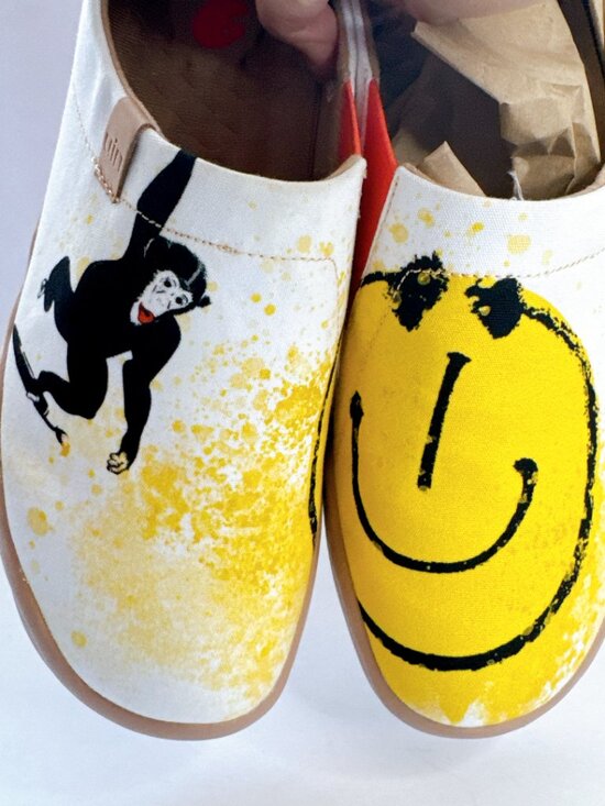 Men’s Size 10 UIN Smile Always Canvas Slip-On Shoes Smiley Face Art Travel Flats main image 9